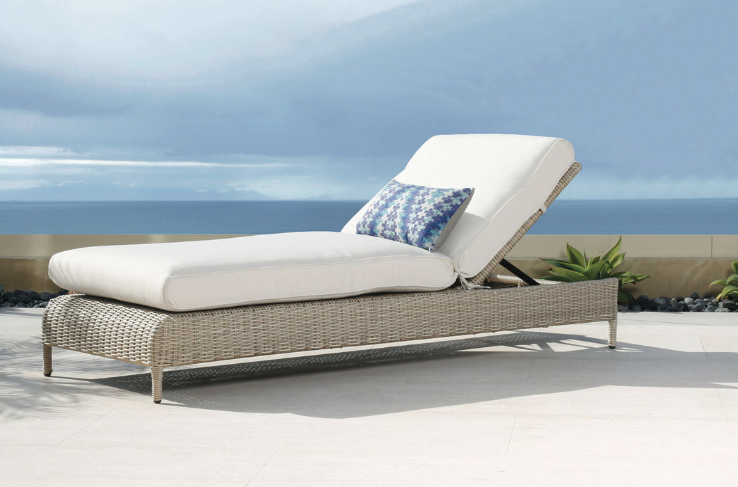 Manhattan - Adjustable Chaise - White