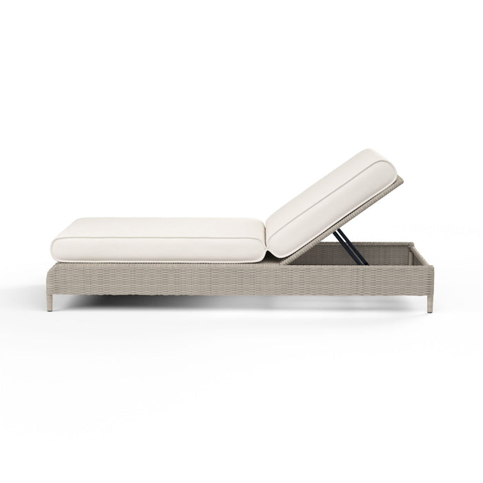 Manhattan - Adjustable Chaise - White