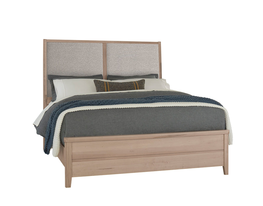 Woodbridge - Upholstered Bed - Wood